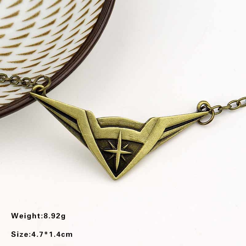 Marvel Comic Wonder Woman Crown Charm Pendant & Necklace